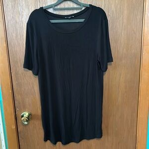 Universal Standard plus size M 18black t-shirt